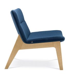 Oslo Sessel, für die Office-Lounge, mit Holzgestell